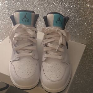 Nike Air Jordan 1 Mid Hyper Jade Kids Sneakers